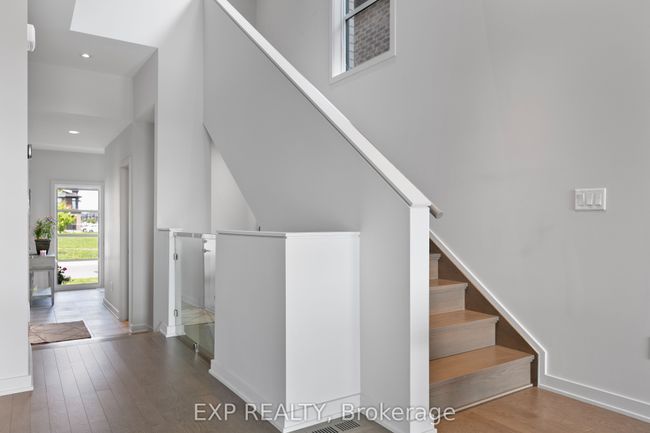 244 Shuttleworth Dr, House attached with 3 bedrooms, 3 bathrooms and 1 parking in Gloucester ON | Image 22