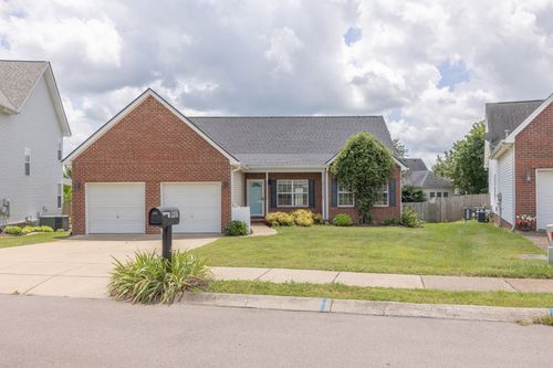 1905 Bugle Ct, Spring Hill, TN, 37174-7194 | Card Image