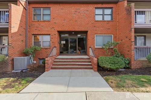 f-92 Woodbridge Ter, Woodbridge, NJ, 07095 | Card Image