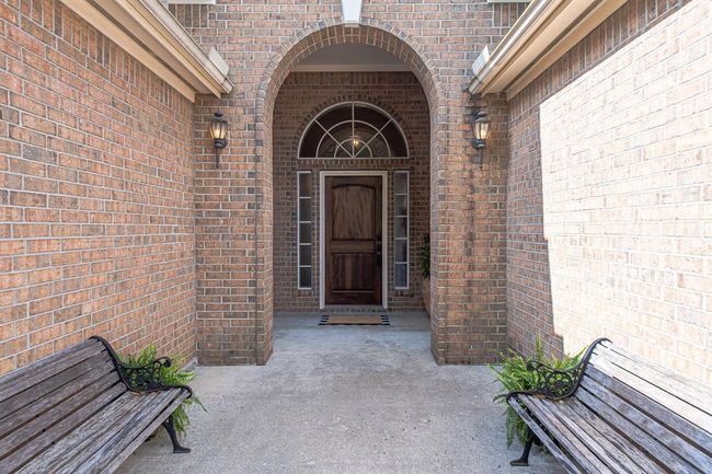 Grand entrance | Image 5