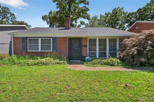 8652 White Ave, Brentwood, MO, 63144-2024 | Card Image