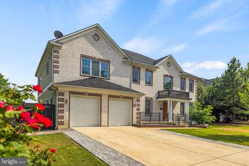 2411 Stokes Ln, ALEXANDRIA, VA, 22307-1030 | Card Image