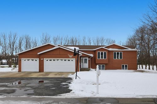 1250 76th Ave S, Fargo, ND, 58104-8023 | Card Image