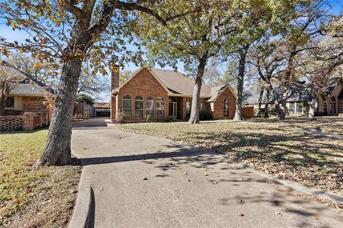 11 Sue Court, Mansfield, TX, 76063 | Card Image