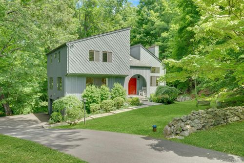 24 Anne Chambers Ln, Katonah, NY, 10536-3406 | Card Image