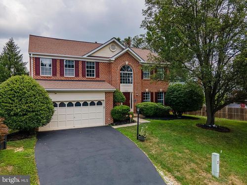 15521 Wheatfield Rd, WOODBRIDGE, VA, 22193-5709 | Card Image