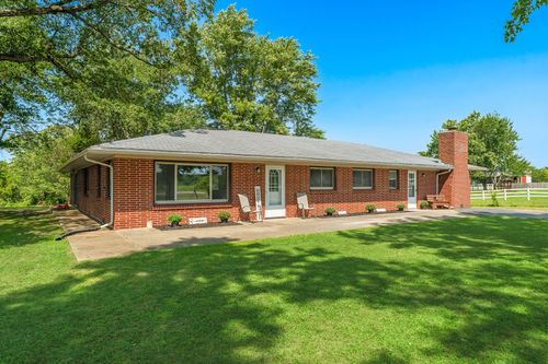 1070 S Diggins Main St, Seymour, MO, 65746-8420 | Card Image