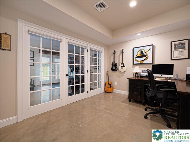 Lower Level office | Image 44