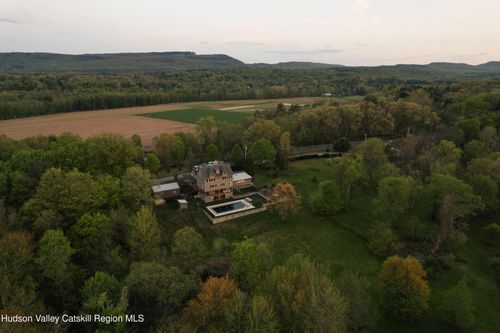 46 Pompeys Cave Rd, High Falls, NY, 12440-5905 | Card Image