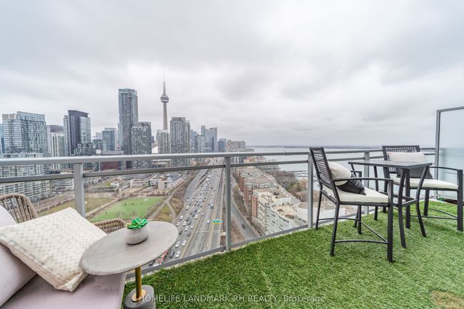 10 - 38 Dan Leckie Way, Condo with 2 bedrooms, 1 bathrooms and null parking in Toronto ON | Image 27