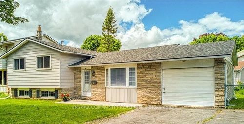 63 Old Oak Rd, Kingston, ON, K7M6X2 | Card Image