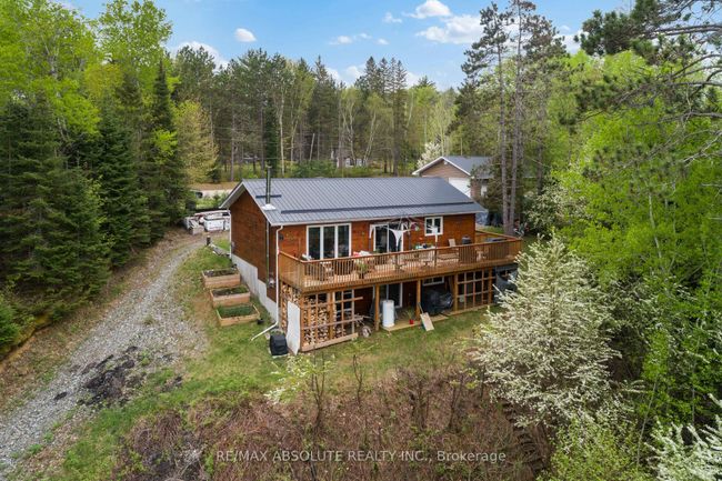 4666 Matawatchan Rd, House other with 3 bedrooms, 2 bathrooms and 8 parking in Griffith ON | Image 36