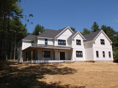 8 Pond View Rd, Holliston, MA, 01746-3400 | Card Image