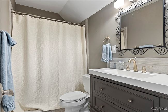 5th bedroom ensuite bath, on second floor | Image 44