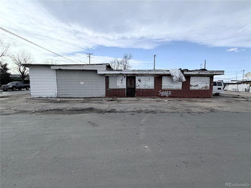 3905 Oneida St, Denver, CO, 80207-1531 | Card Image