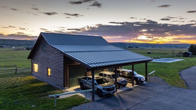 Detached 2-car Garage & Gym | Image 69