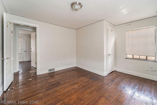 17343 Santa Rosa Dr, House other with 3 bedrooms, 2 bathrooms and null parking in Detroit MI | Image 17