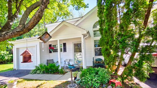 3606 Linden Dr, Island Lake, IL, 60042-9648 | Card Image