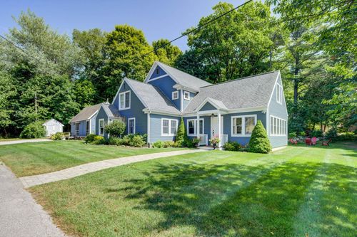 104 N 2nd St, Leland, MI, 49654 | Card Image