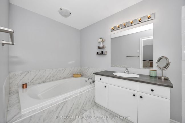153 Mattingly Way, House attached with 3 bedrooms, 3 bathrooms and 2 parking in Manotick ON | Image 20