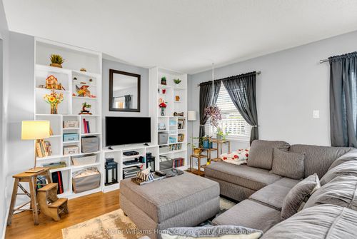 431 Victoria Rd. North Road N, Guelph, ON, N1H5J9 | Card Image