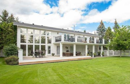 {{alt}} | Card Image