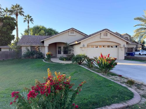 3905 W 18th St, Yuma, AZ, 85364-4932 | Card Image