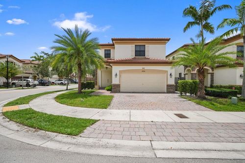 10016 Nw 89th Ter, Doral, FL, 33178-2744 | Card Image