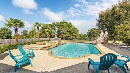 1243 Beaver Lake Dr, Texarkana, TX, 75503 | Card Image