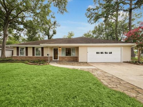 9327 Willowview Ln, Houston, TX, 77080-7429 | Card Image