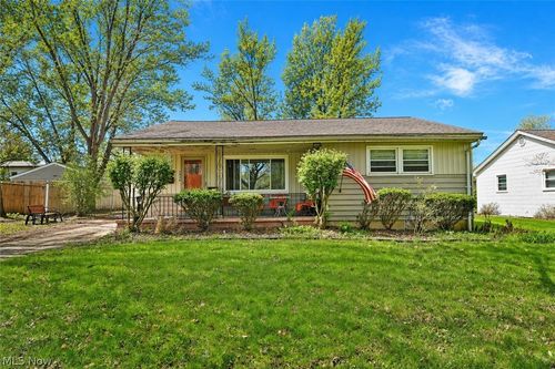 7374 Ranier Trail, Youngstown, OH, 44512 | Card Image