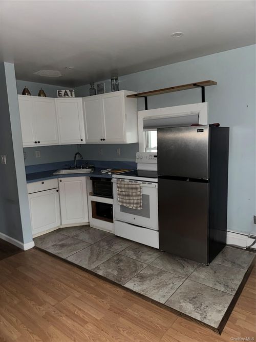 14 Locust St, Nesconset, NY, 11767-2934 | Card Image