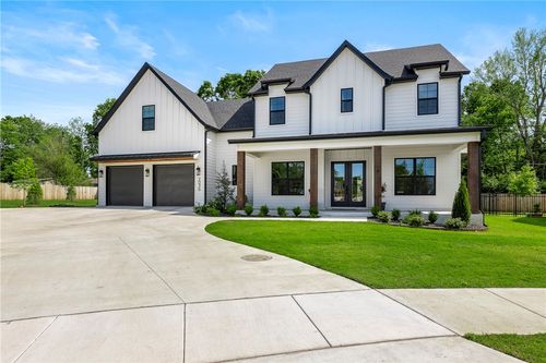 2036 N Dutton Pl, Fayetteville, AR, 72703-5607 | Card Image