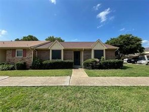5-27 E Mountain Creek Ct, Grand Prairie, TX, 75052-5987 | Card Image