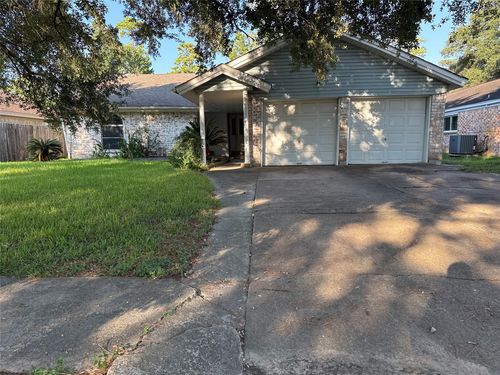 16214 Deer Lick Dr, Houston, TX, 77090-4709 | Card Image