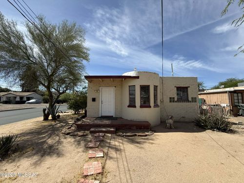 3574 E Bellevue St, Tucson, AZ, 85716-3912 | Card Image