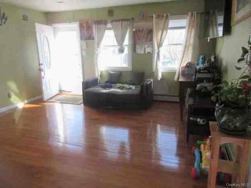 74 Eisenhower Ave, Brentwood, NY, 11717-3305 | Card Image