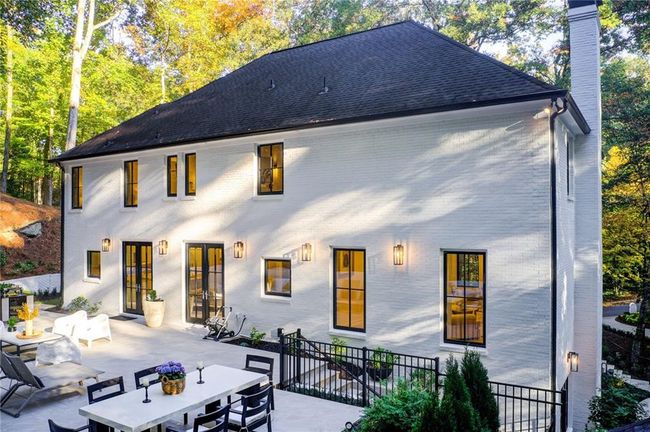 6090 River Chase Cir, House other with 4 bedrooms, 5 bathrooms and 2 parking in Sandy Springs GA | Image 11