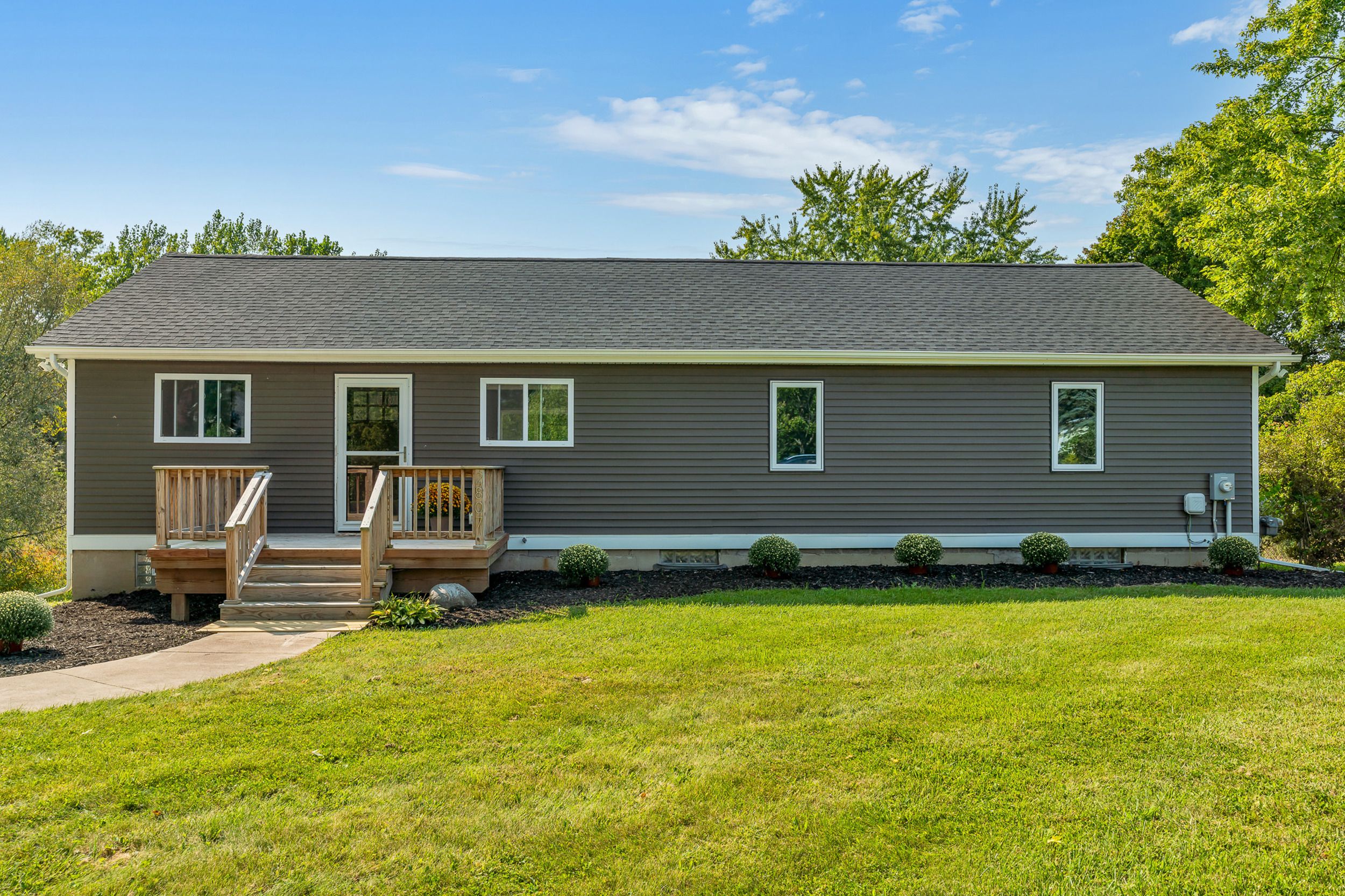Marietta Ave, Waterford, MI 48329