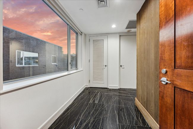 APT-401 - 901 W 9 Th St, Condo with 3 bedrooms, 2 bathrooms and null parking in Austin TX | Image 22