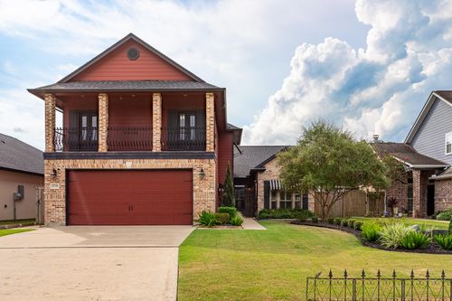 2719 Poydras Pl, Nederland, TX, 77627-8403 | Card Image