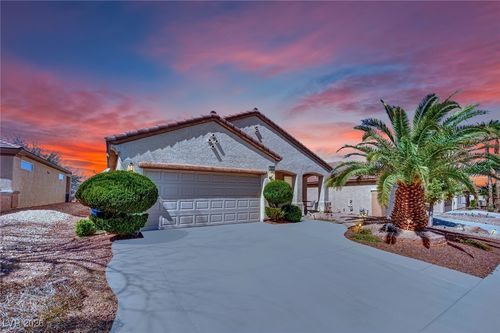 2077 Wildwood Lake St, Henderson, NV, 89052-8537 | Card Image