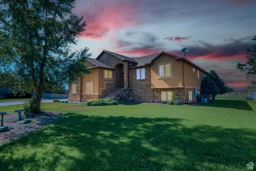 2073 S Allen Rd, Taylor, UT, 84401-6807 | Card Image