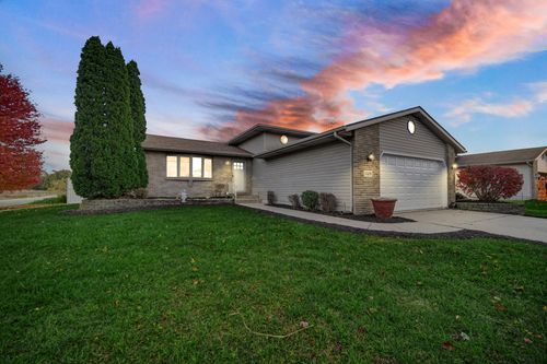 1409 Independence Dr, Hobart, IN, 46342 | Card Image