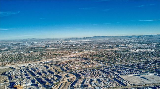 639 Grey Saker St, Townhouse with 4 bedrooms, 4 bathrooms and null parking in Las Vegas NV | Image 58