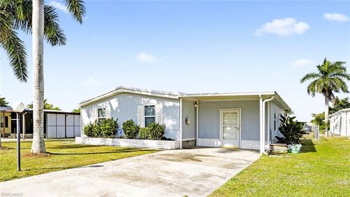 111 Grassy Key Ln, NAPLES, FL, 34114-8403 | Card Image