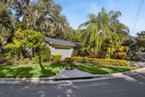 635 Michigan St, MOUNT DORA, FL, 32757-6036 | Card Image
