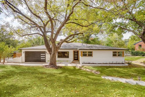 3900 Pelham Rd, Fort Worth, TX, 76116-7351 | Card Image