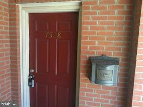 15-1-7528 Diplomat Dr, MANASSAS, VA, 20109-2683 | Card Image