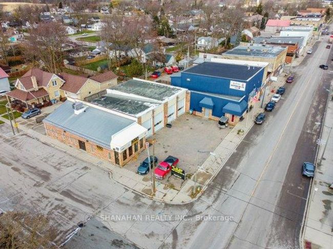 5271 Nauvoo Rd, Home with 0 bedrooms, 2 bathrooms and 10 parking in Warwick ON | Image 39